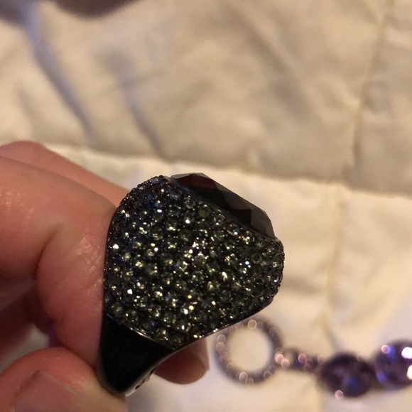 Juicy Couture - Picture 6 of 8